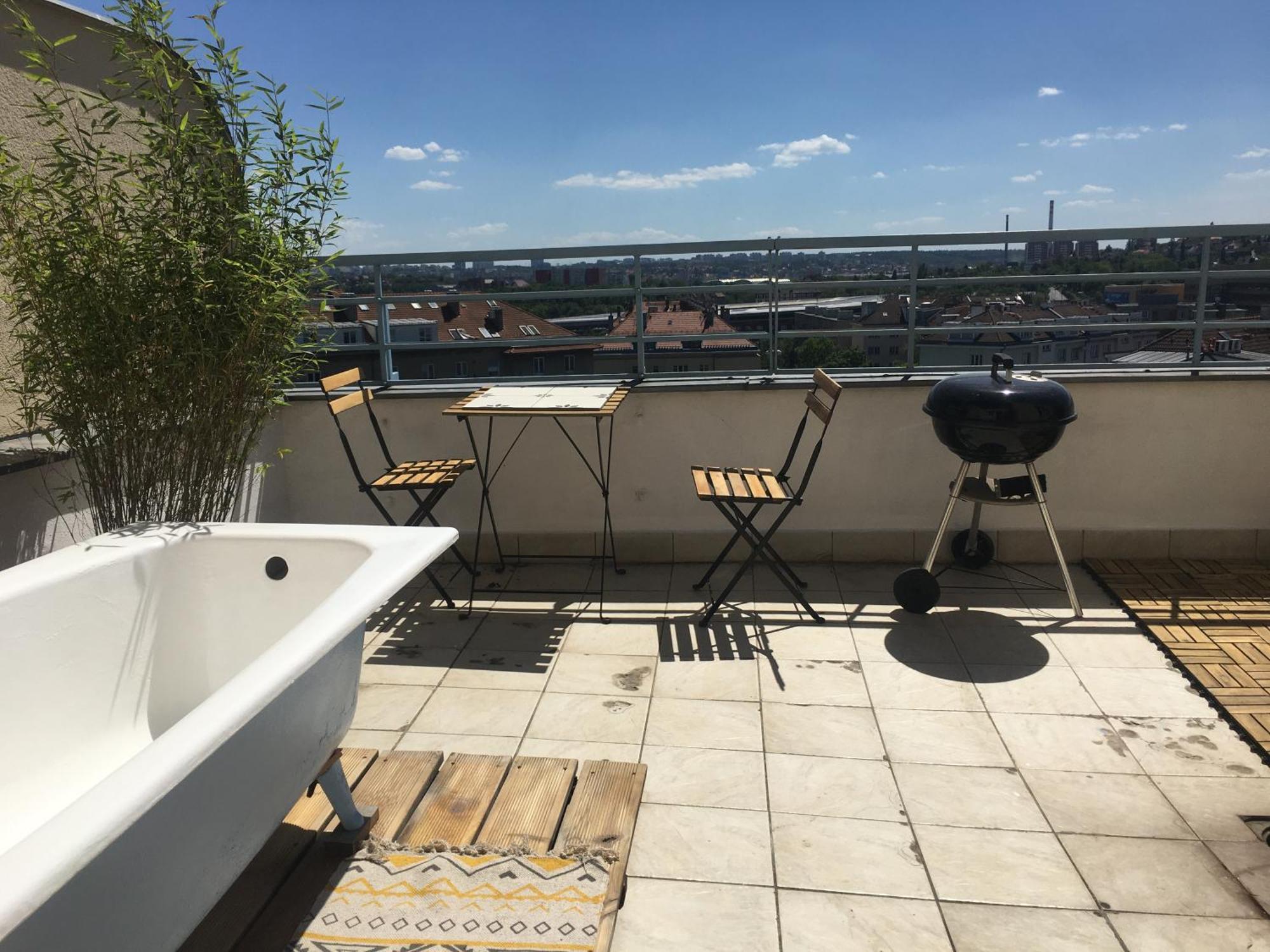 Daire With Large Terrace Prag